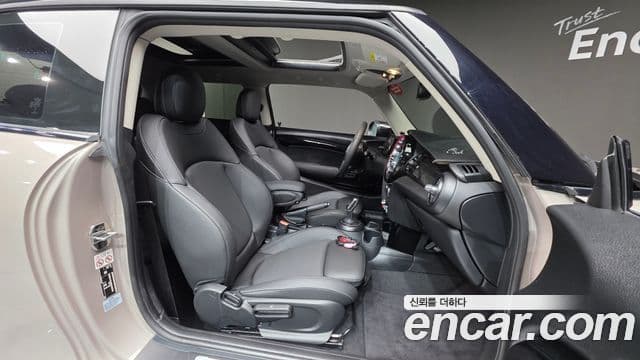 Mini Cooper 2023 — ფოტო 9/20