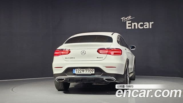Mercedes-Benz GLC-Class 2018 — Şəkil 4/20