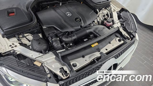Mercedes-Benz GLC-Class 2018 — Şəkil 6/20