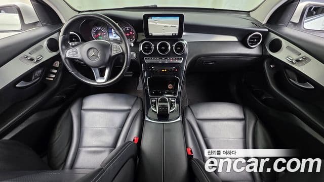 Mercedes-Benz GLC-Class 2018 — Şəkil 7/20
