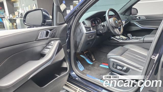 BMW X7 2021 — ფოტო 9/20