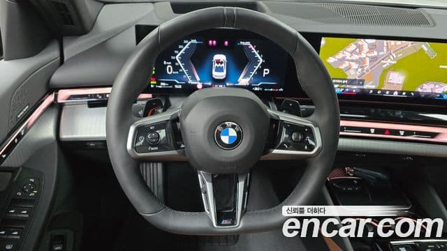 BMW 5 Series 2025 — Фото 12/20