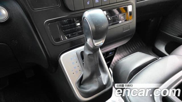 Hyundai Staria 2023 — Şəkil 9/20