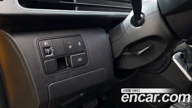 Hyundai Staria 2023 — Şəkil 19/20