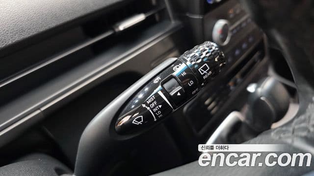Hyundai Staria 2023 — Photo 20/30