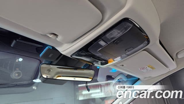 Hyundai Staria 2023 — Photo 18/30