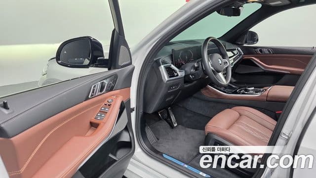 BMW X5 2025 — Photo 20/34