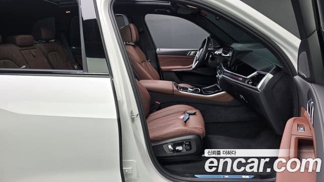 BMW X5 2025 — Photo 29/34