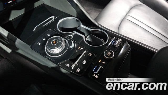 Kia K5 2022 — Şəkil 7/20