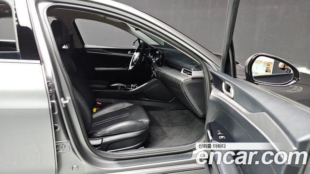 Kia K5 2022 — фото 18 из 20