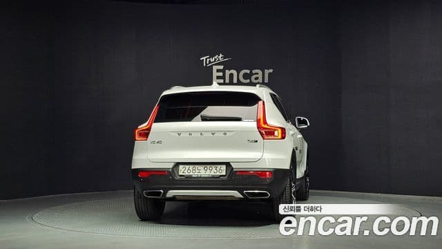 Volvo XC40 2020 — Şəkil 4/20