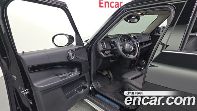 Mini Cooper Countryman 2023 — ფოტო 11/20