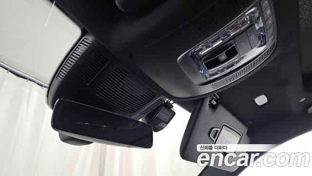 Mercedes-Benz GLS-Class 2022 — Photo 22/34