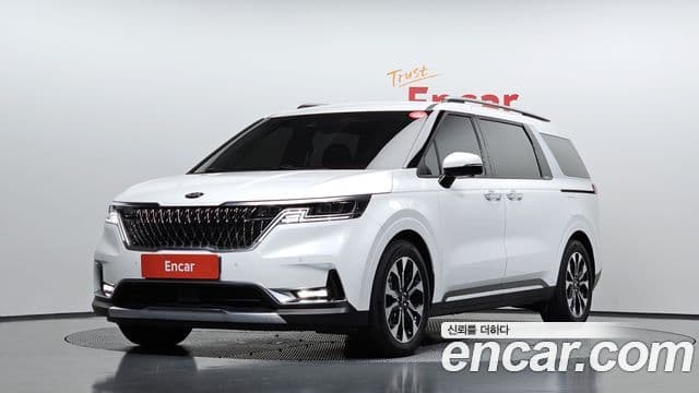 Kia Carnival 2020 — Фото 1/20