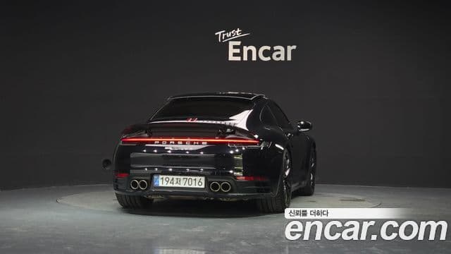 Porsche 911 2020 — ფოტო 4/20