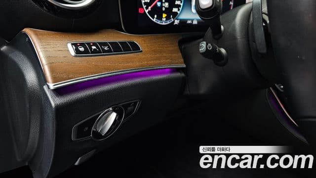 Mercedes-Benz E-Class 2020 — Şəkil 17/34