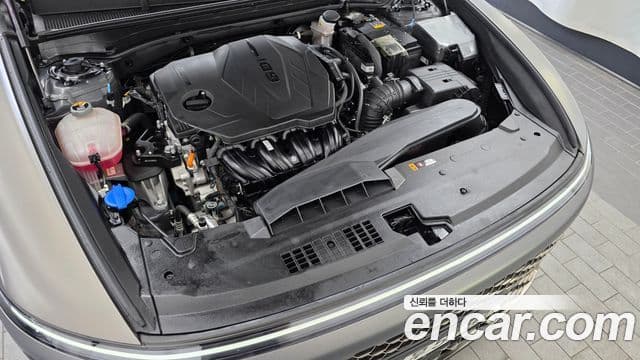 Hyundai Grandeur 2023 — ფოტო 6/20