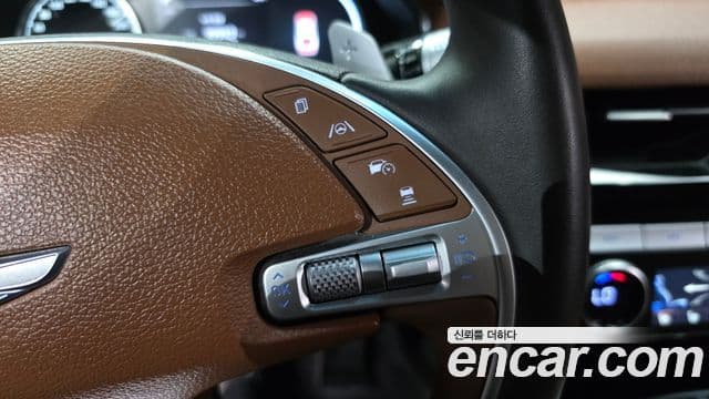 Genesis Electrified G80 2023 — Şəkil 18/20