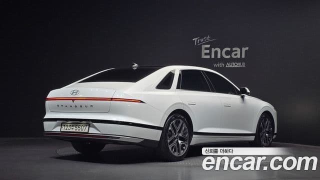 Hyundai Grandeur 2023 — Şəkil 2/20