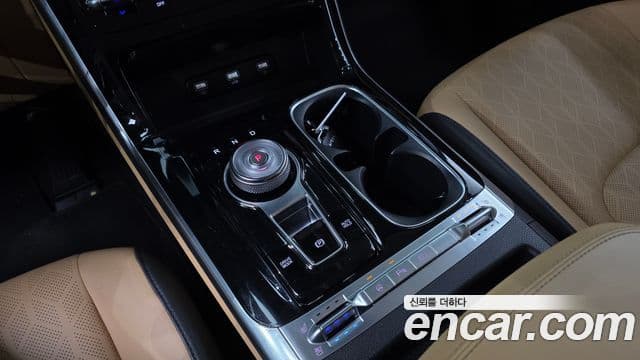 Kia Carnival 2022 — ფოტო 9/20
