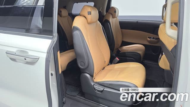 Kia Carnival 2022 — ფოტო 11/20