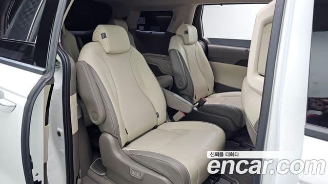 Kia Carnival 2024 — Şəkil 12/20
