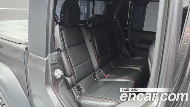 Jeep Gladiator 2022 — Şəkil 10/20
