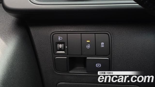 Hyundai Staria 2023 — фото 17 из 20