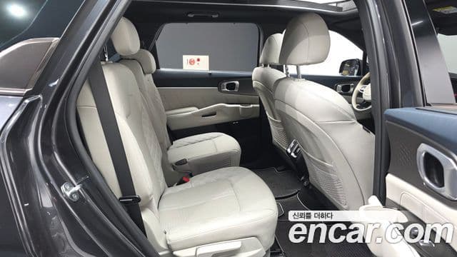 Kia Sorento 2021 — Фото 12/20