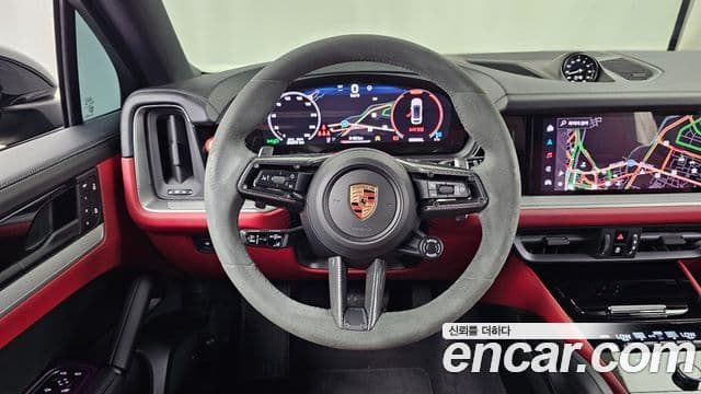 Porsche Cayenne 2025 — ფოტო 13/20