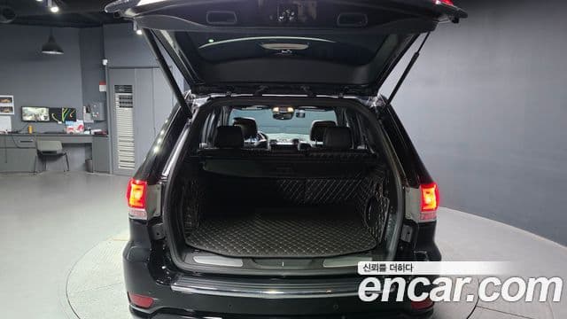 Jeep Grand Cherokee 2020 — Şəkil 20/20