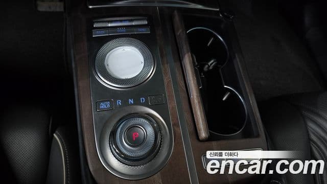 Genesis Electrified G80 2020 — фото 9 из 20