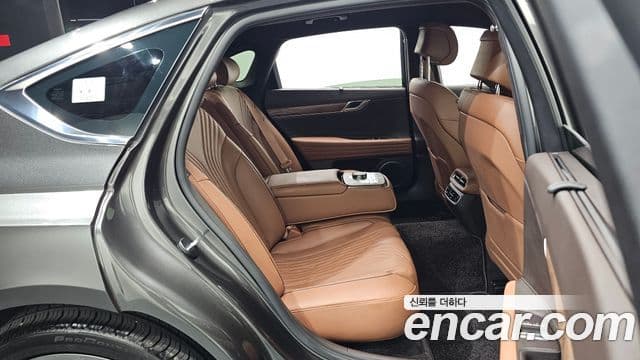 Genesis Electrified G80 2024 — Şəkil 12/20