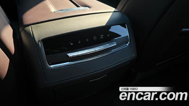 Cadillac Escalade 2023 — Şəkil 20/20