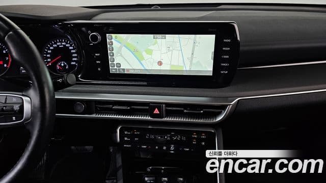 Kia K5 2023 — фото 12 из 20