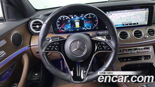 Mercedes-Benz E-Class 2021 — Şəkil 14/20