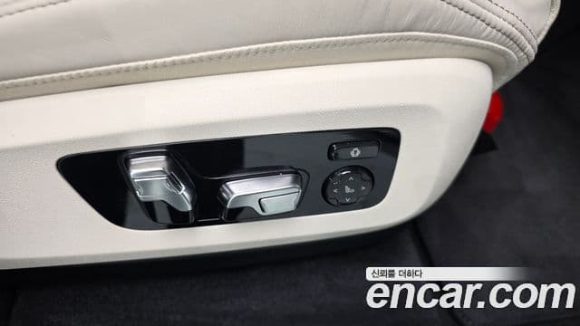 BMW X5 2025 — Photo 39/39