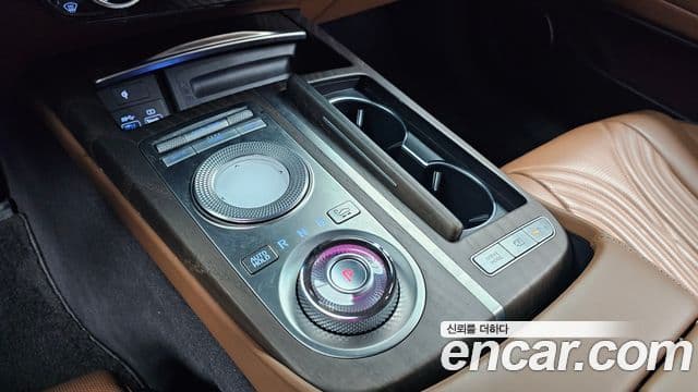 Genesis Electrified G80 2021 — фото 9 из 20
