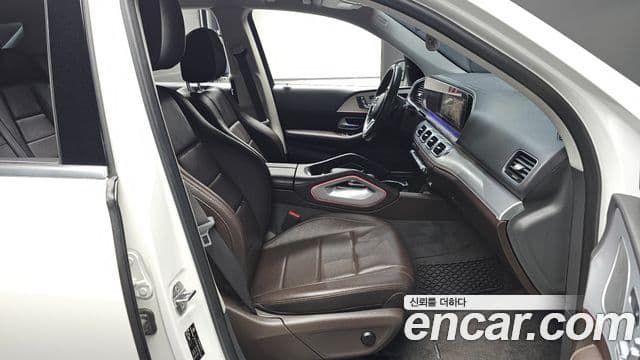 Mercedes-Benz GLE-Class 2019 — Фото 10/20