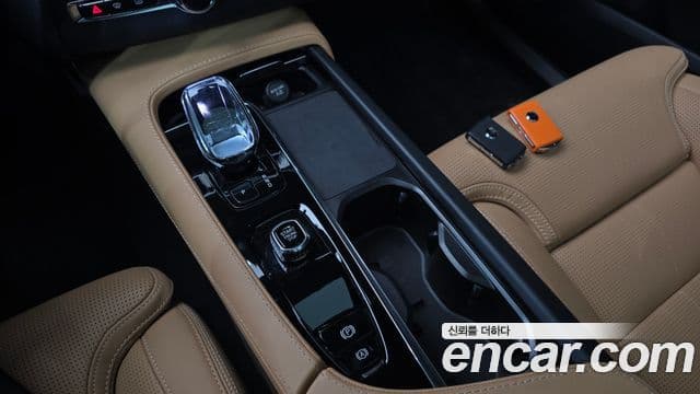 Volvo XC90 2025 — Şəkil 9/20