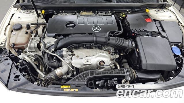 Mercedes-Benz A-Class 2020 — Şəkil 6/20