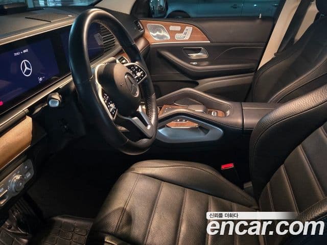 Mercedes-Benz GLE-Class 2020 — фото 10 из 16