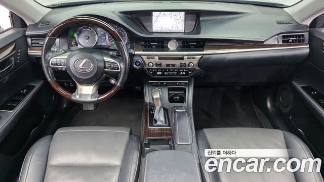 Lexus ES300h 2018 — Şəkil 7/20