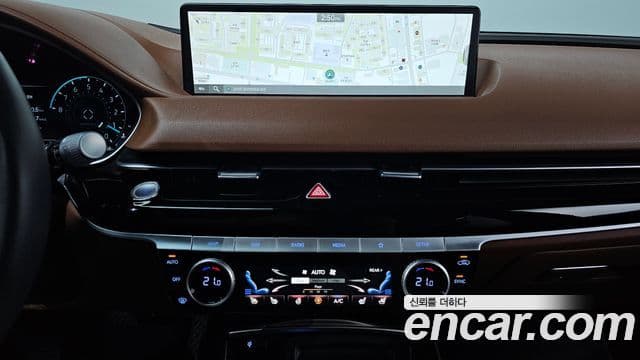 Genesis Electrified G80 2022 — Şəkil 14/20