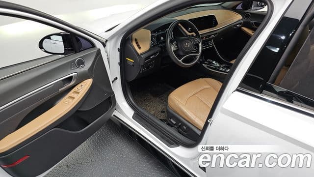 Hyundai Sonata 2020 — ფოტო 10/20