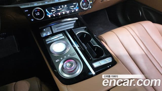 Genesis G80 2022 — Photo 13/34