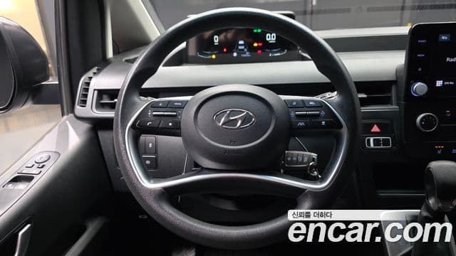 Hyundai Staria 2022 — Şəkil 13/20