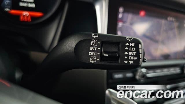 Porsche Macan 2021 — Photo 38/38