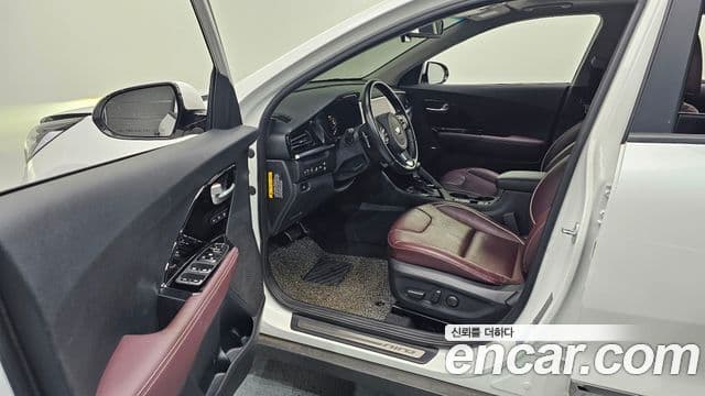 Kia Niro 2020 — Şəkil 10/20