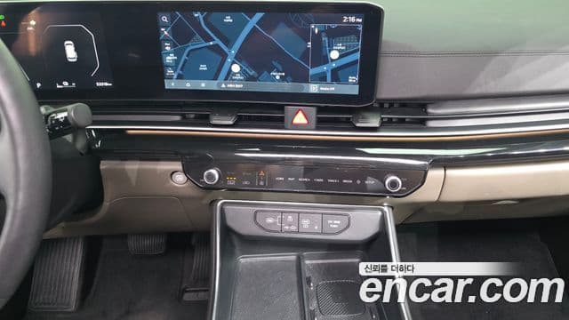 Kia Carnival 2024 — ფოტო 13/20